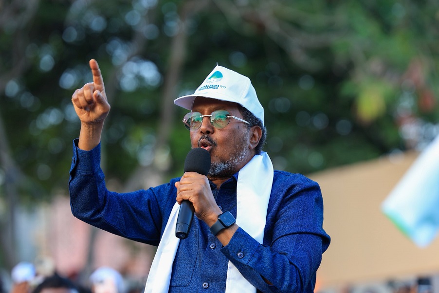 Madaxweynaha oo ololaha soo xiray.jpg